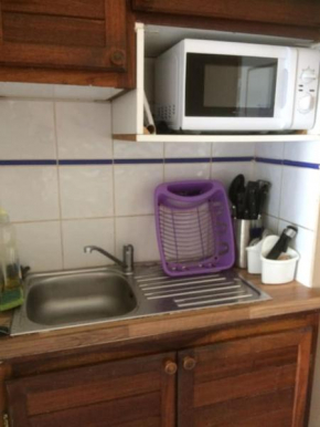 Joli T1 classe 2* avec balcon proche plages